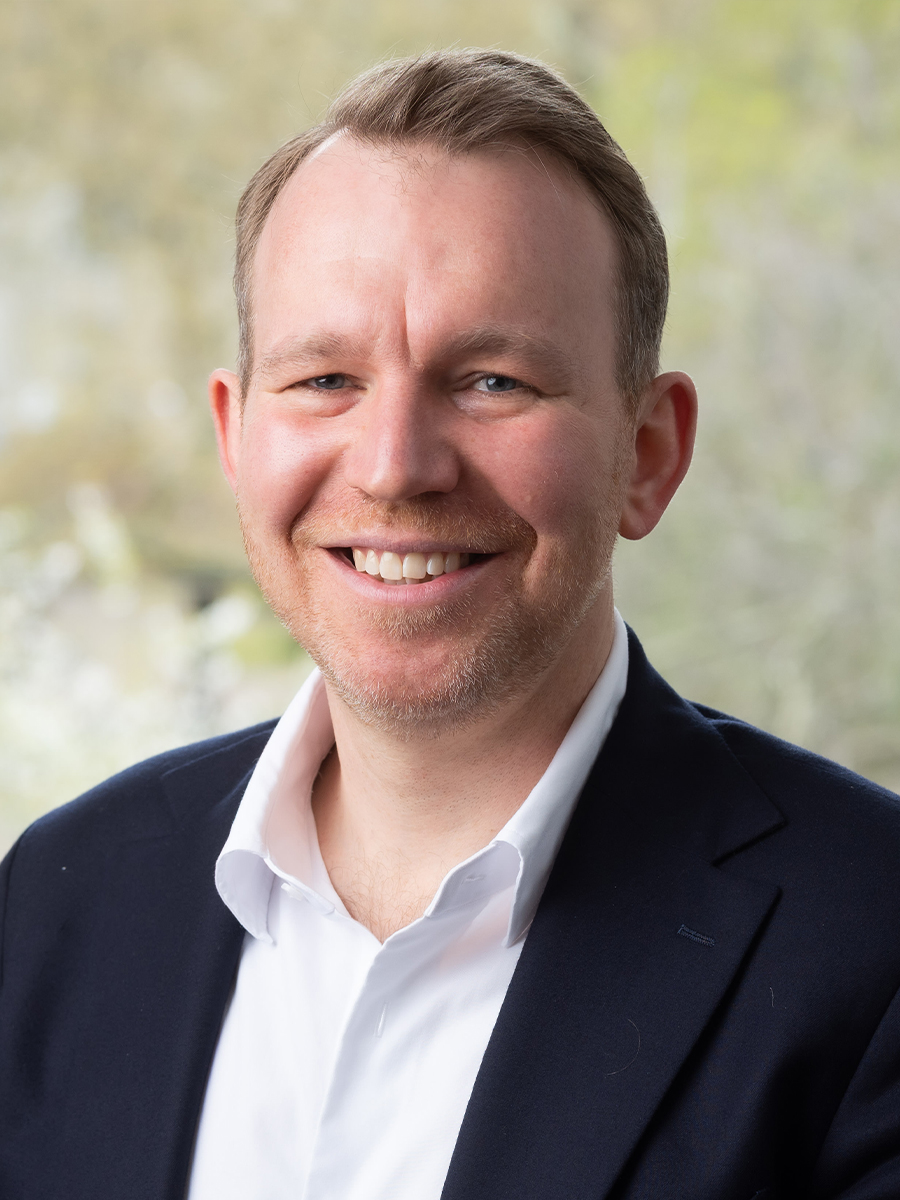 Headshot of Alastair Morton