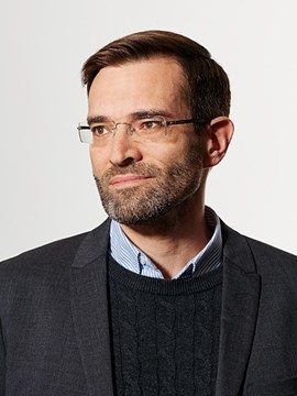 Headshot of Jon Miller