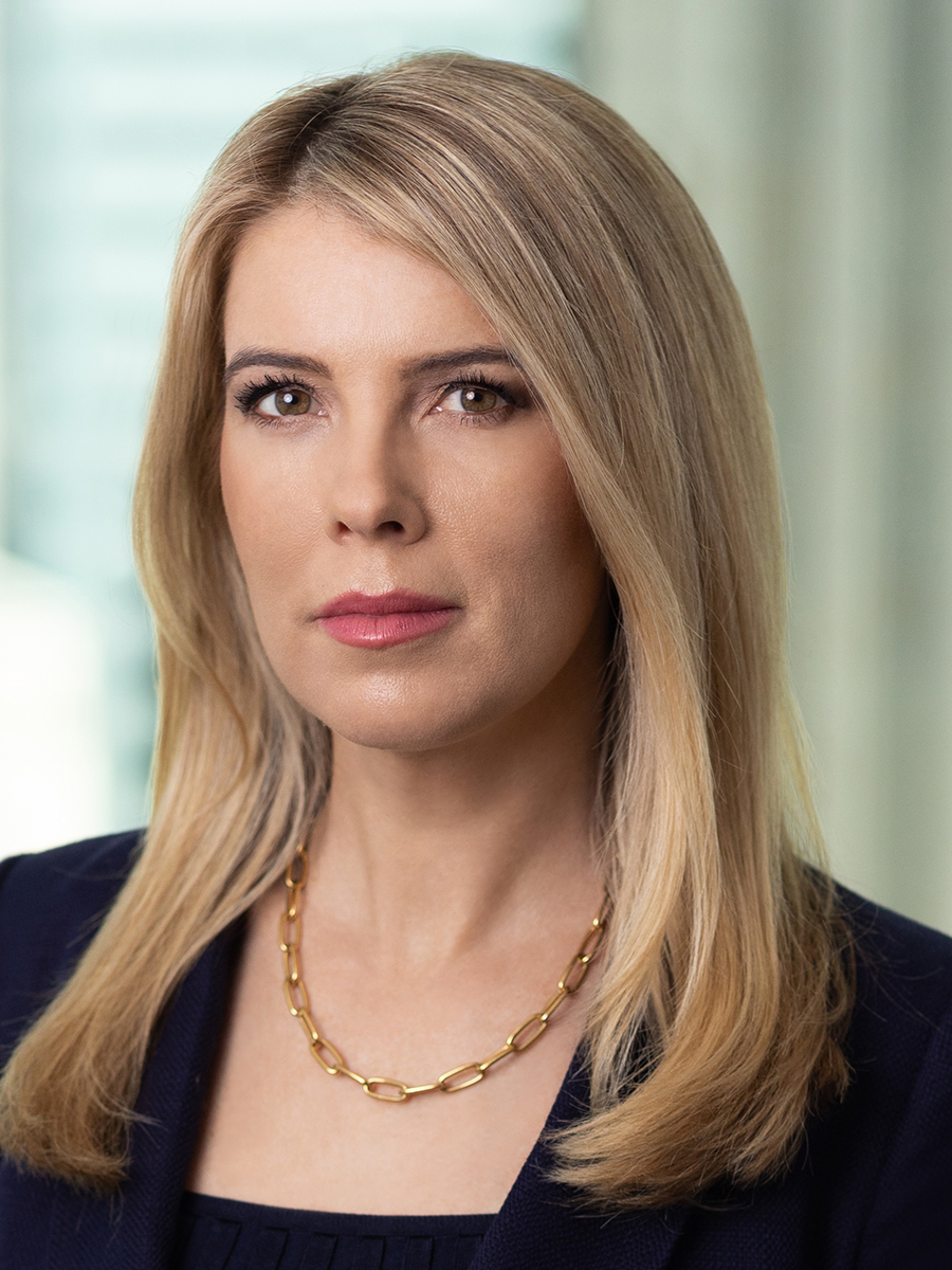 Headshot of Kate Larsen