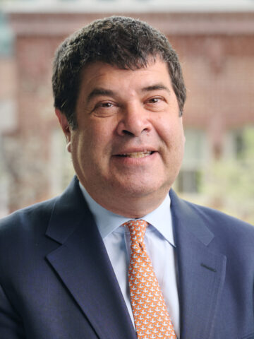 Headshot of Neal Wolin