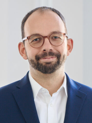 Headshot of Sebastian Urthaler