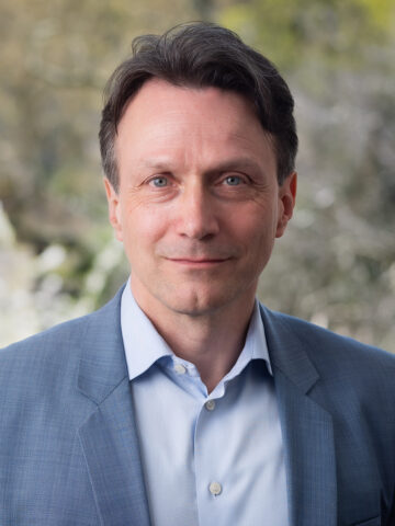 Headshot of Wolfgang Blau