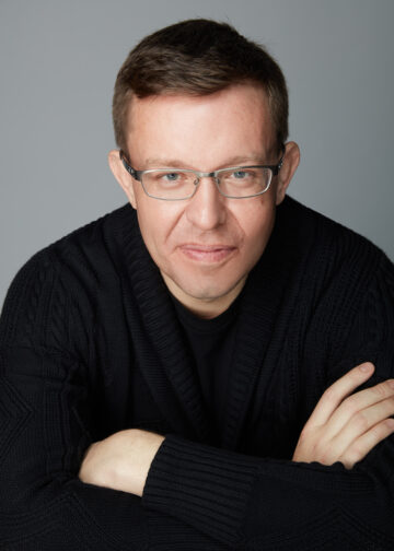 Headshot of Henry Timms
