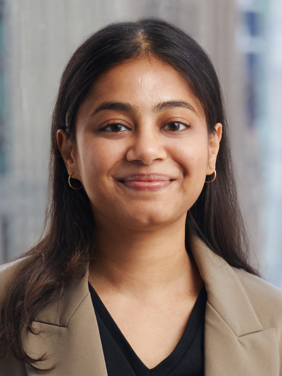 Headshot of Manavi Garg